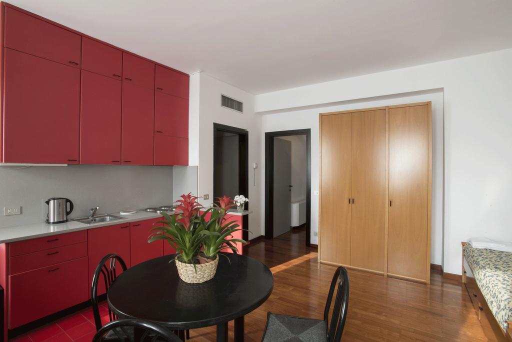 Residence Villa Odescalchi Μιλάνο Εξωτερικό φωτογραφία